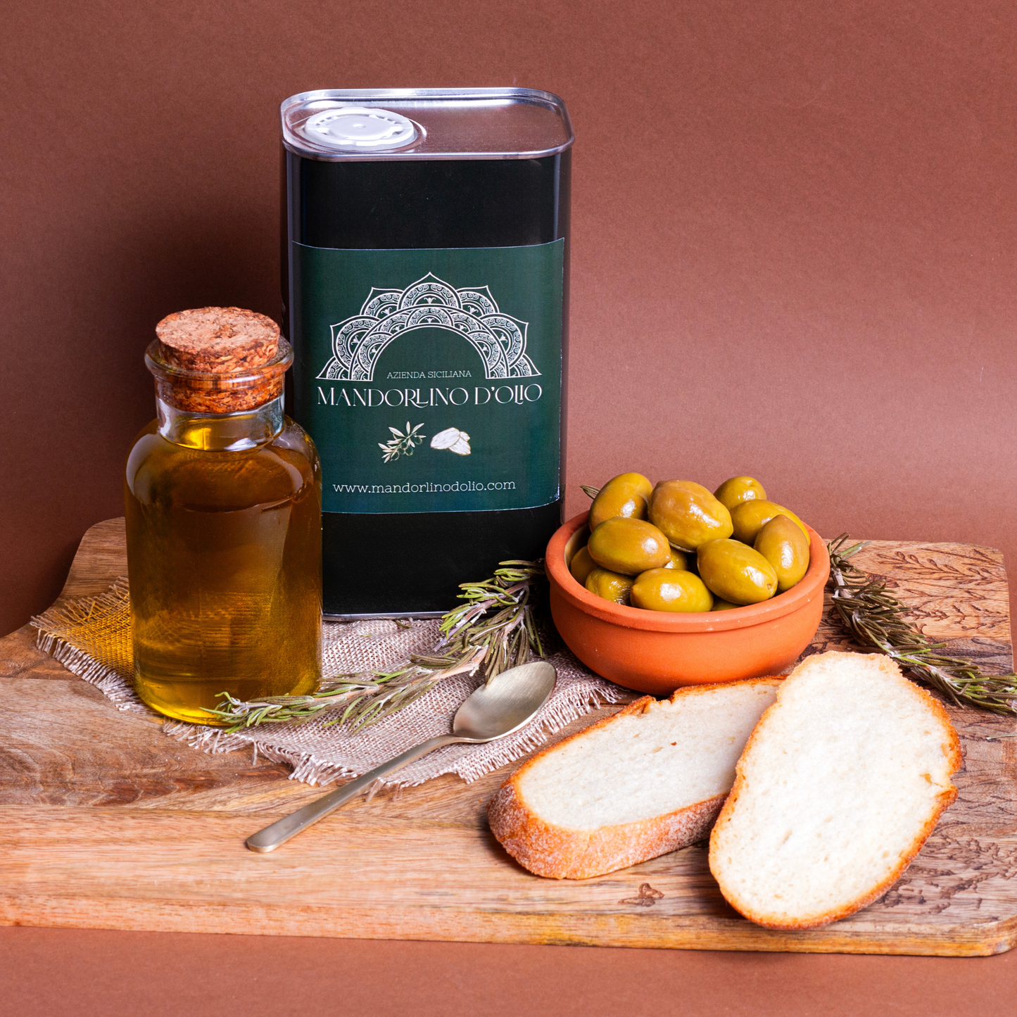 Olio Extra Vergine di Oliva Latta da 3 Litri – Mandorlino d’Olio