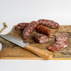 Salsiccia Secca Siciliana Fatta a Mano – Il Vero Salame di Una Volta