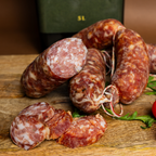 Box Degustazione Siciliana Artigianale – Formaggi & Salsiccia (2 KG)